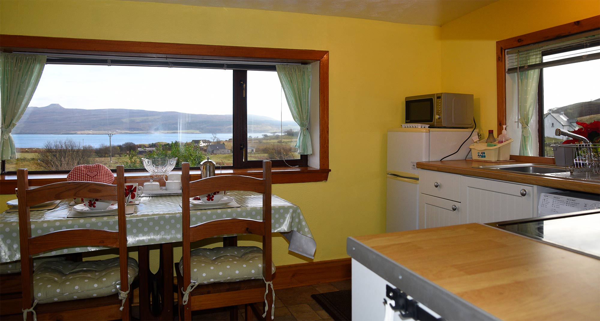 Bramble Cottage self catering accommodation offers guests sea views 